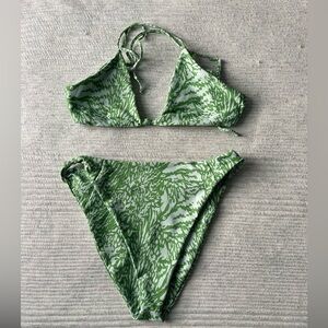 Skatie Bikini - Sarah Top and Salty Bottom